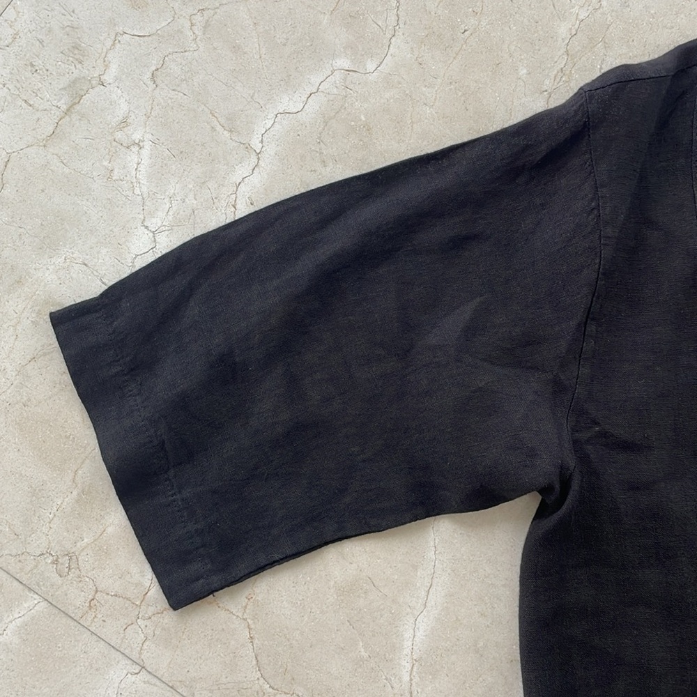 NEW SHYLOH BLACK LINEN TOP WITH BUTTONS - Picture 4 of 9